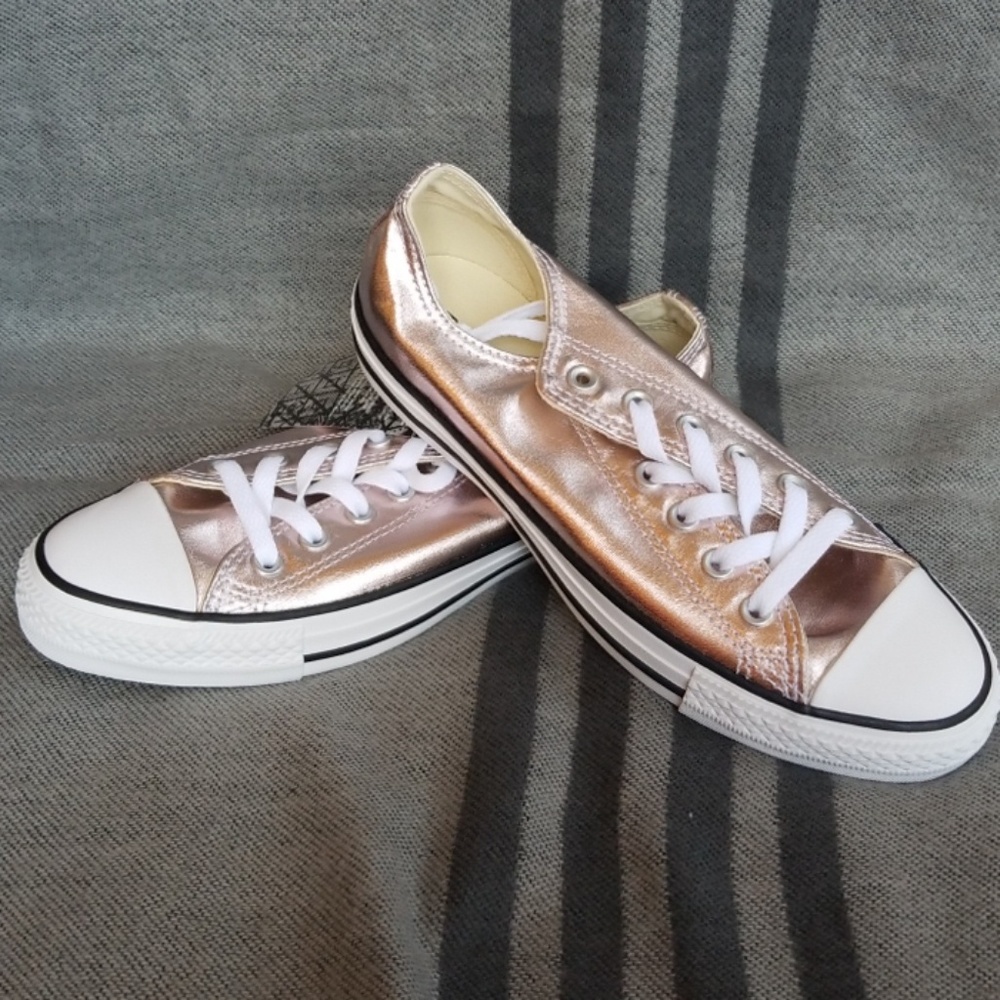 Gold metallic converse